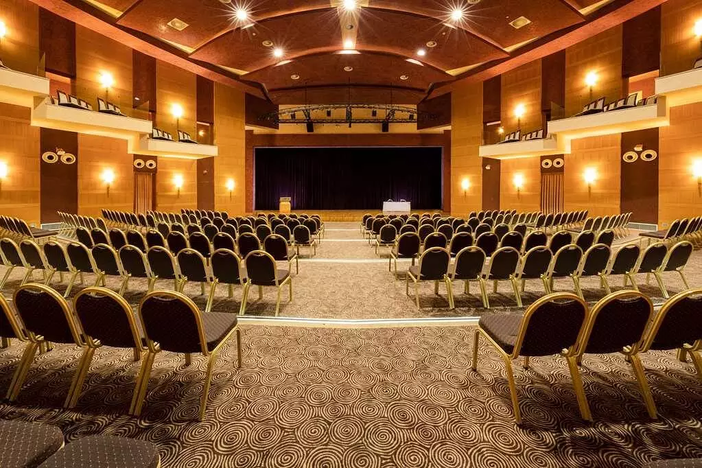 م آمفی تئاتر هتل سوسسی لاکچری ریزورت آنتالیا